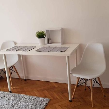 Apartament Plac Trzech Krzyzy Warsawa Bagian luar foto